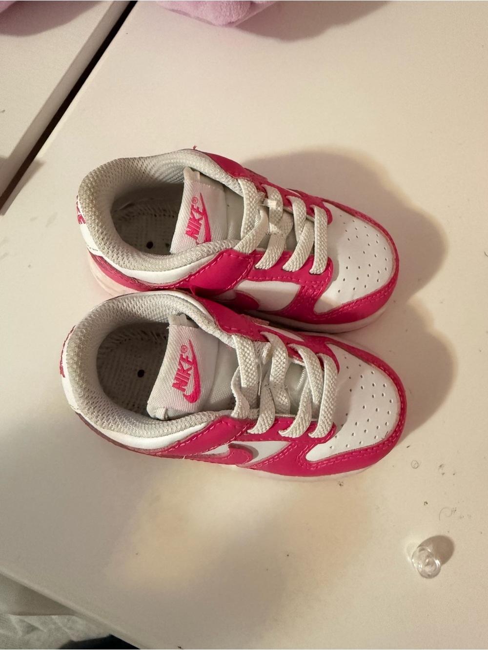 Nike Kids White and Hot Pink Low-Top Sneakers